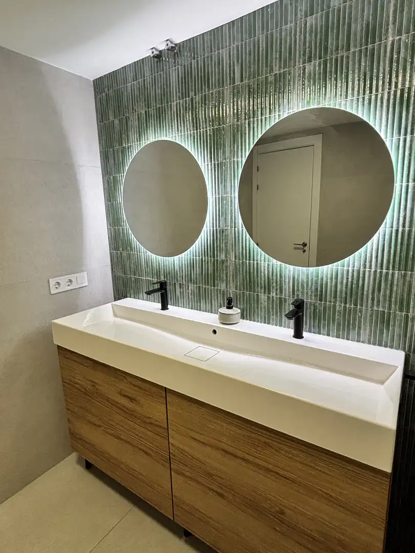 Flat for sale in Calle Arquitecto José Gómez Millán, 3, Parque Atlántico- San Matías Bathroom of Flat for sale in Sevilla with Air Conditioner, Private garden and Storage room