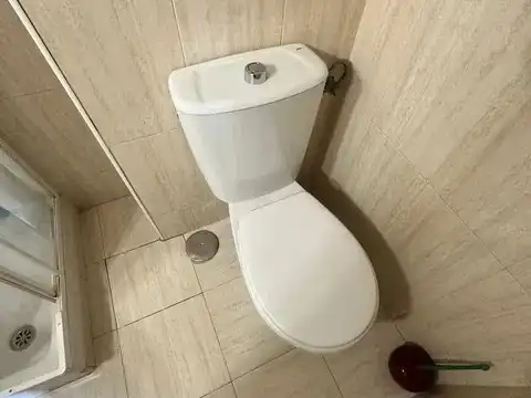Baño de Piso de alquiler en Madrid con Terraza y Balcón