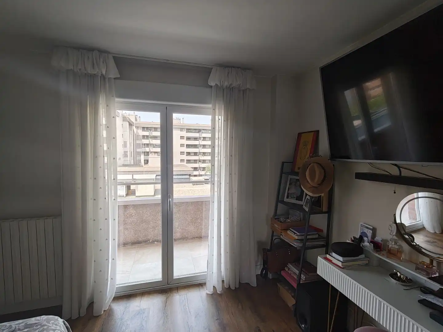 Wohnung zur Miete in Calle de José Luis Borau, 19, Parque de los Cineastas Wohnung zur Miete in Calle de José Luis Borau, 19, Parque de los Cineastas
