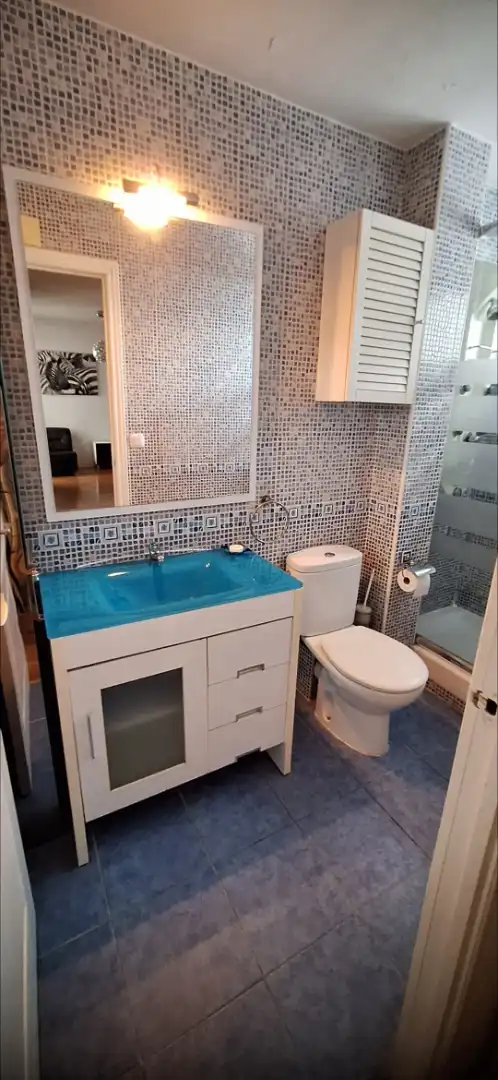 Wohnung zur Miete in Calle de la Rioja, 8, Zarzaquemada Badezimmer von Wohnung zur Miete in Leganés mit Klimaanlage, Heizung und Parkett