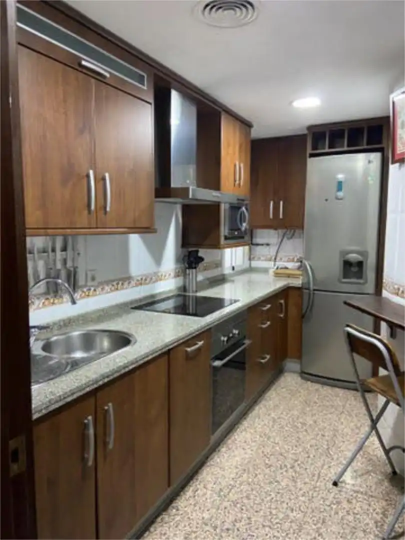 Flat for rent in Huerta de la Reina - Trassierra Kitchen of Flat for rent in Córdoba with Heating and Furnished