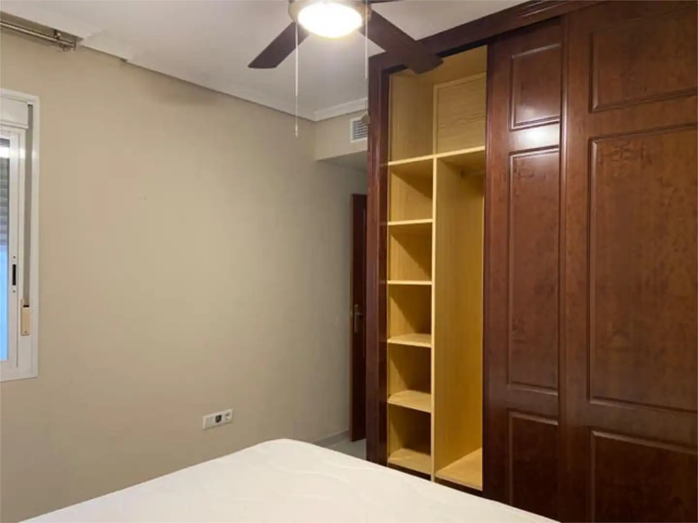 Flat for rent in Huerta de la Reina - Trassierra Bedroom of Flat for rent in Córdoba with Heating and Furnished