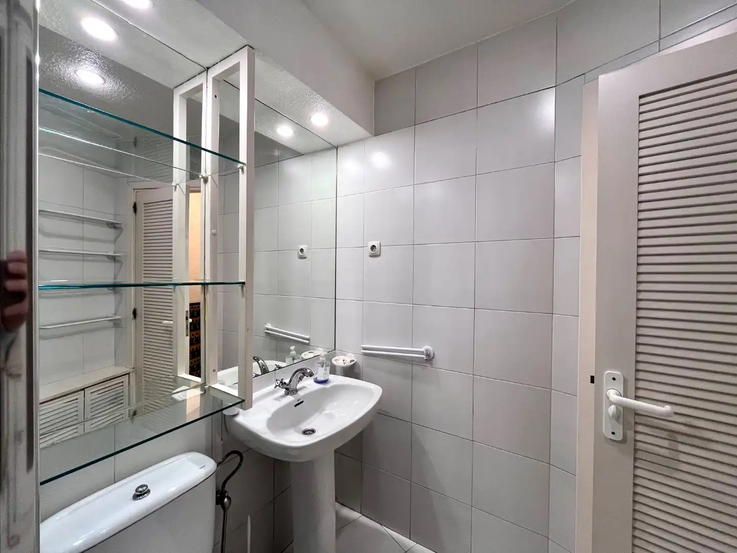 Wohnung zur Miete in Calle de Mallorca, 2, Embajadores - Lavapiés Badezimmer von Wohnung zur Miete in Madrid mit Heizung, Möbliert und Balkon