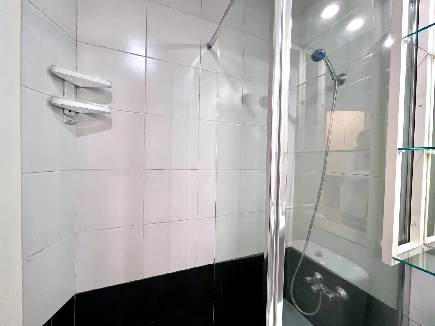Wohnung zur Miete in Calle de Mallorca, 2, Embajadores - Lavapiés Badezimmer von Wohnung zur Miete in Madrid mit Heizung, Möbliert und Balkon