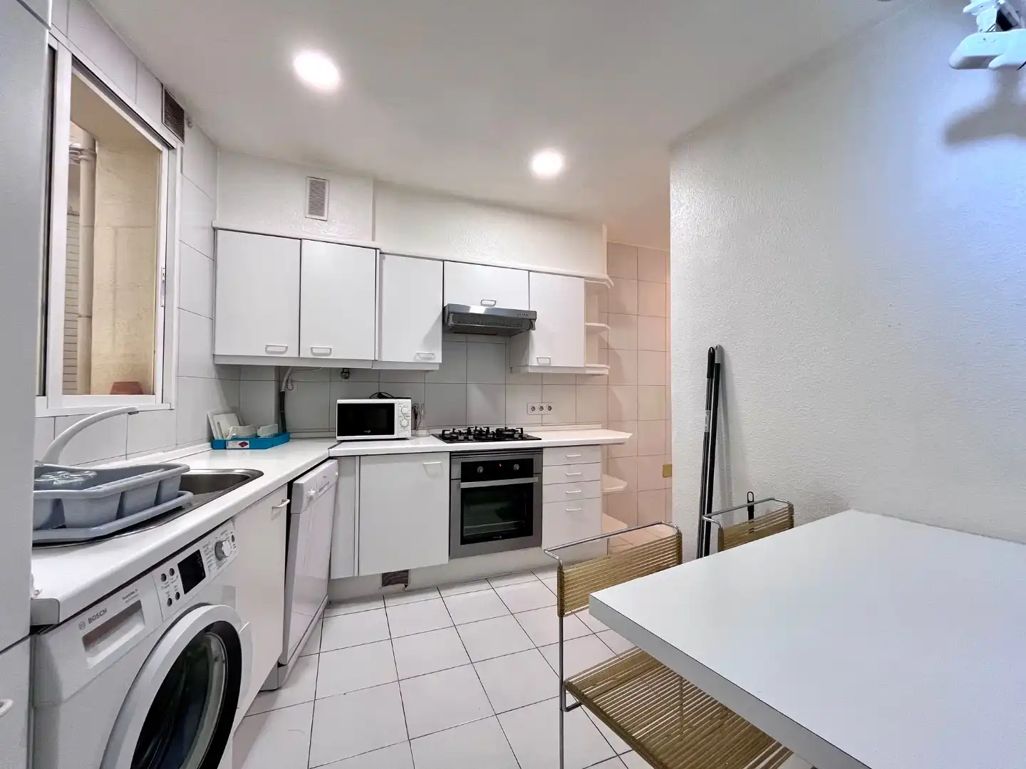 Wohnung zur Miete in Calle de Mallorca, 2, Embajadores - Lavapiés Küche von Wohnung zur Miete in Madrid mit Heizung, Möbliert und Balkon