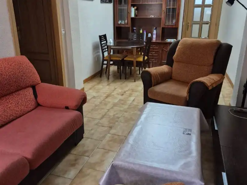 Flat for rent in Calle José María Valdenebro, 34, Ciudad Jardín - Zoco Flat for rent in Calle José María Valdenebro, 34, Ciudad Jardín - Zoco