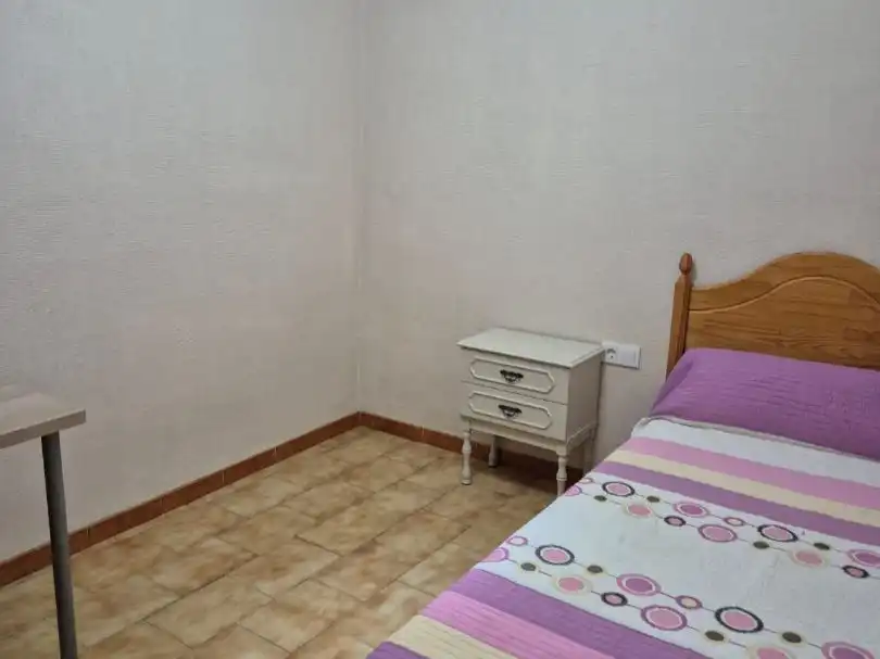 Flat for rent in Calle José María Valdenebro, 34, Ciudad Jardín - Zoco Flat for rent in Calle José María Valdenebro, 34, Ciudad Jardín - Zoco