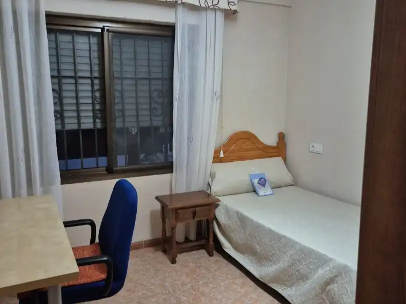 Flat for rent in Calle José María Valdenebro, 34, Ciudad Jardín - Zoco Flat for rent in Calle José María Valdenebro, 34, Ciudad Jardín - Zoco