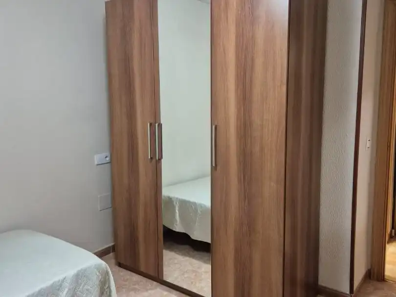 Flat for rent in Calle José María Valdenebro, 34, Ciudad Jardín - Zoco Flat for rent in Calle José María Valdenebro, 34, Ciudad Jardín - Zoco