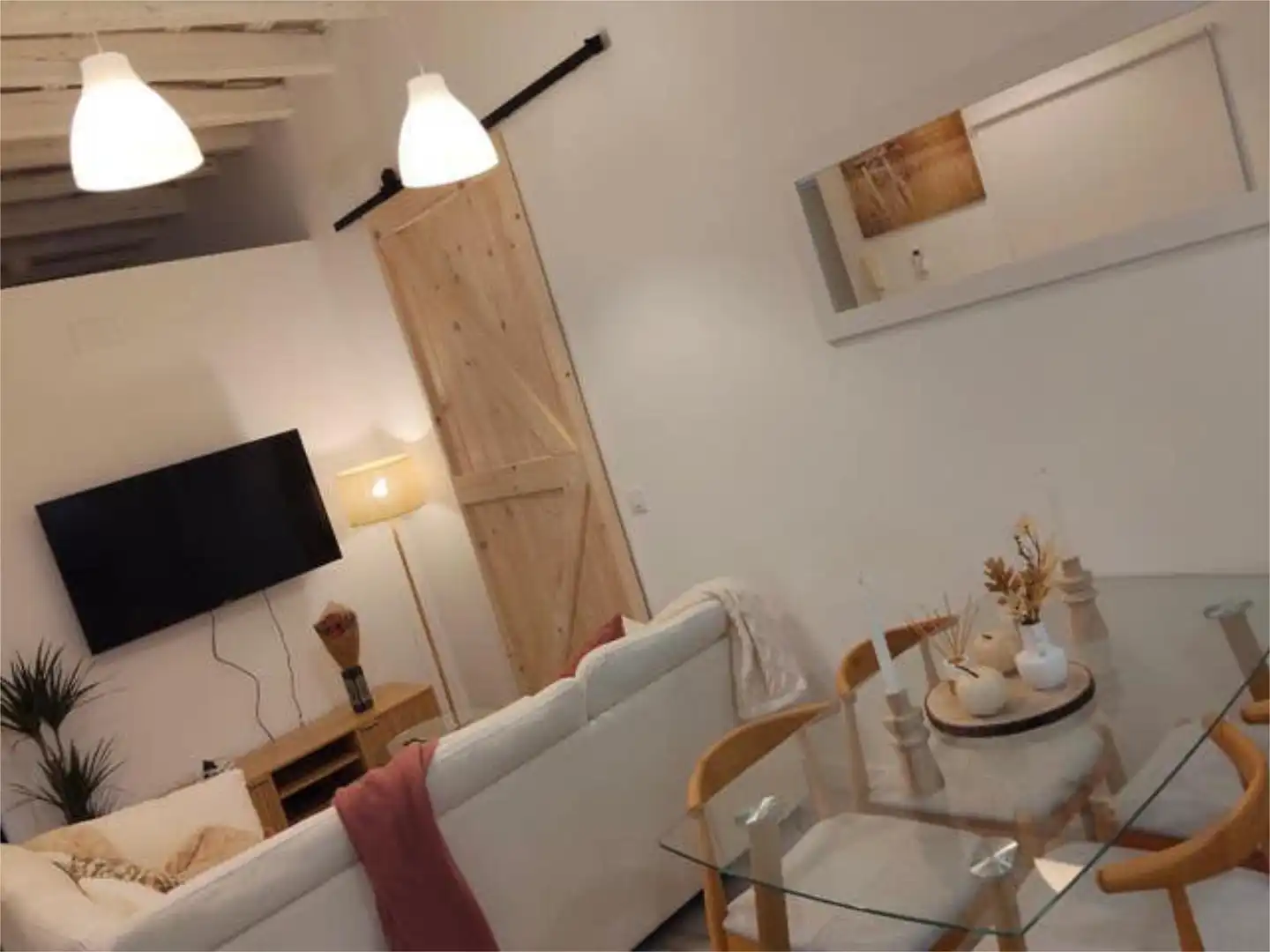 Wohnung zur Miete in Centro Esszimmer von Wohnung zur Miete in Jerez de la Frontera mit Heizung, Privatgarten und Möbliert