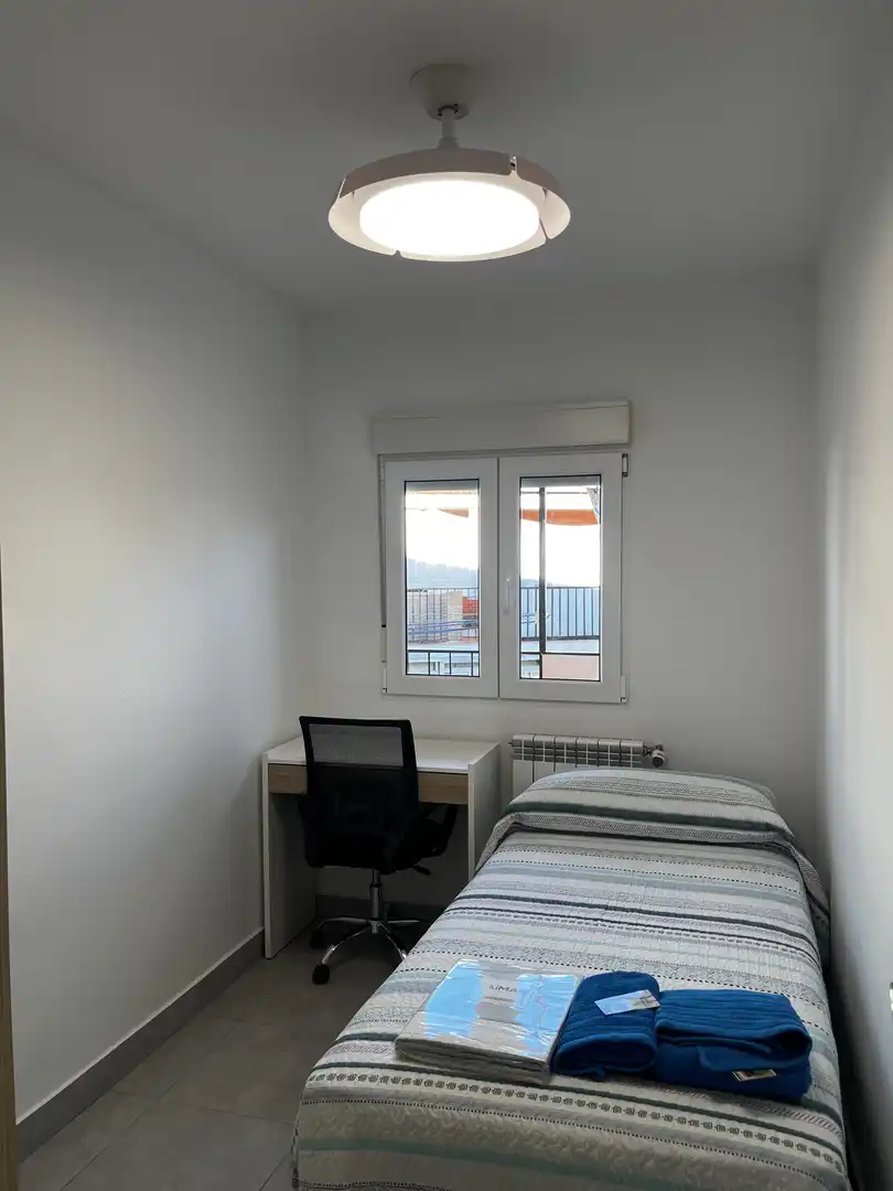 Habitació a Calle de Casalarreina, 41, Ambroz Habitació a Calle de Casalarreina, 41, Ambroz