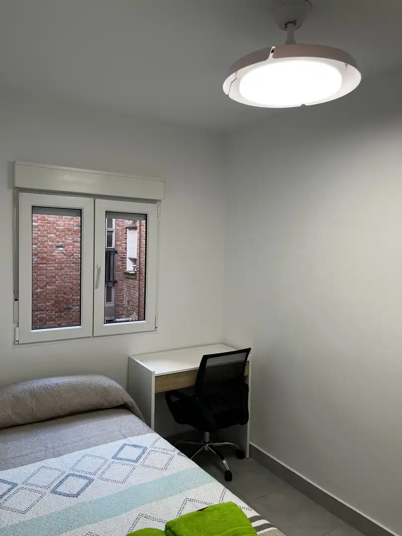 Habitació a Calle de Casalarreina, 41, Ambroz Habitació a Calle de Casalarreina, 41, Ambroz