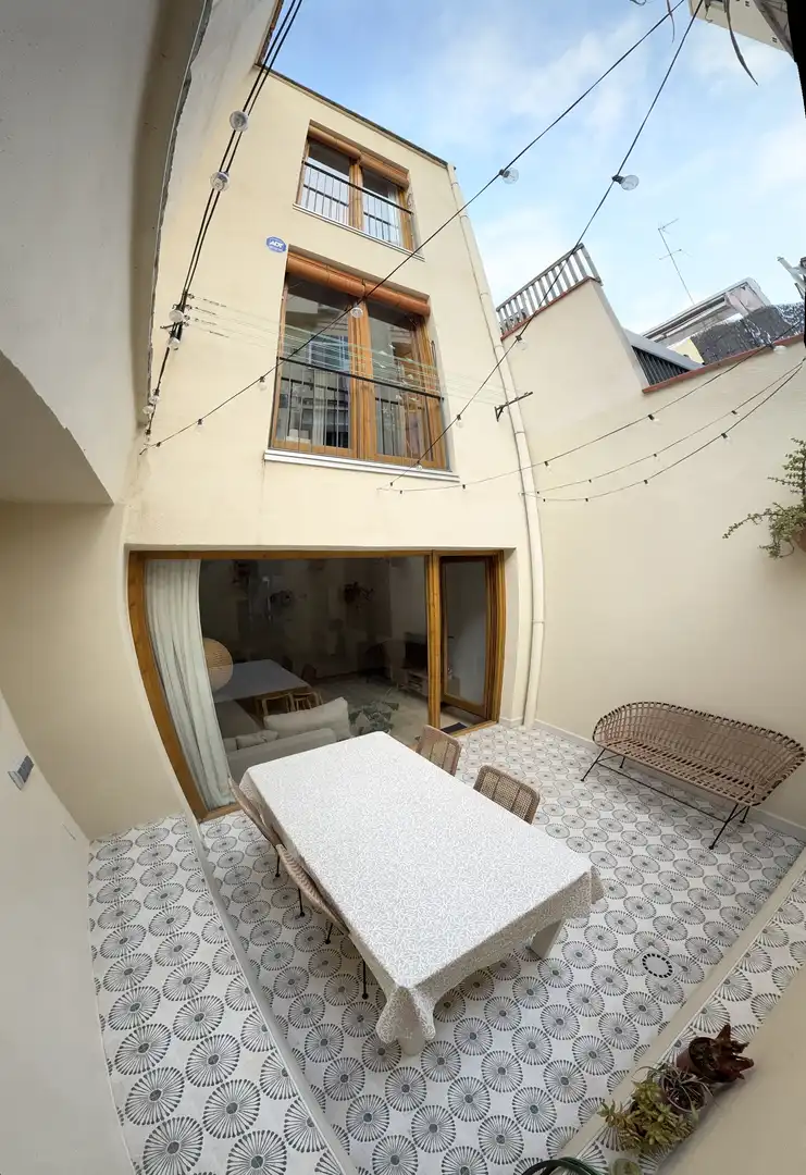 Casa o xalet en venda a Carrer de Falguera, 49, Centre - Can Nadal Terrassa de Casa o xalet en venda en Sant Feliu de Llobregat amb Aire condicionat, Calefacció i Parquet