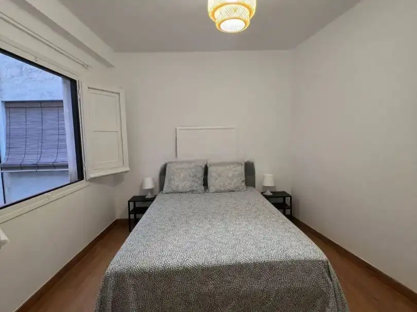 Apartamento de alquiler en Plaza Iglesia, 5, Fuentes de Ebro Habitación de Apartamento de alquiler en Fuentes de Ebro con Aire acondicionado, Parquet y Amueblado