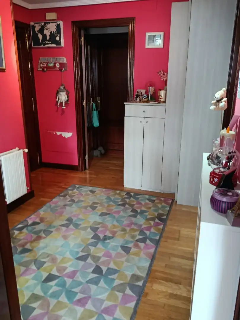 Àtic en venda a Calle la Riera, 2, Corredoría - La Carisa - Prado de La Vega Dormitori de Àtic en venda en Oviedo amb Terrassa