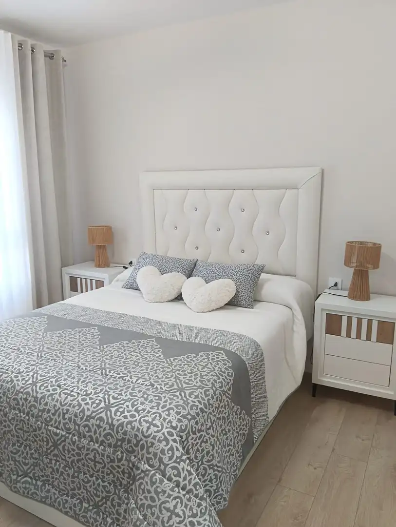 Flat for sale in Avenida Constitución, 15, Oeste Bedroom of Flat for sale in Mérida with Air Conditioner, Parquet flooring and Terrace