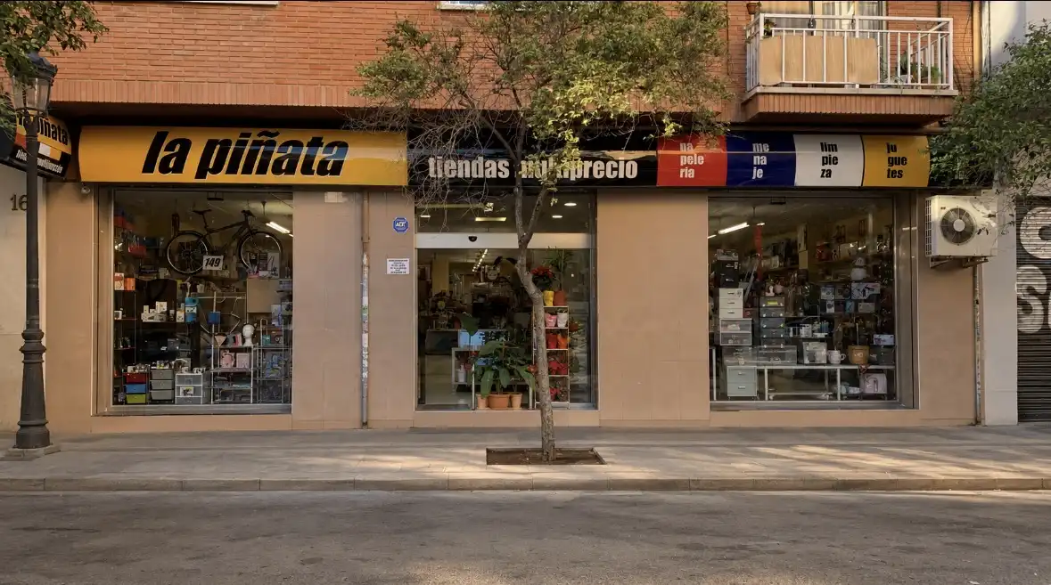 Geschaftsraum zur Miete in Carrer del Poeta Mas i Ros, 16, L'Amistat Geschaftsraum zur Miete in Valencia