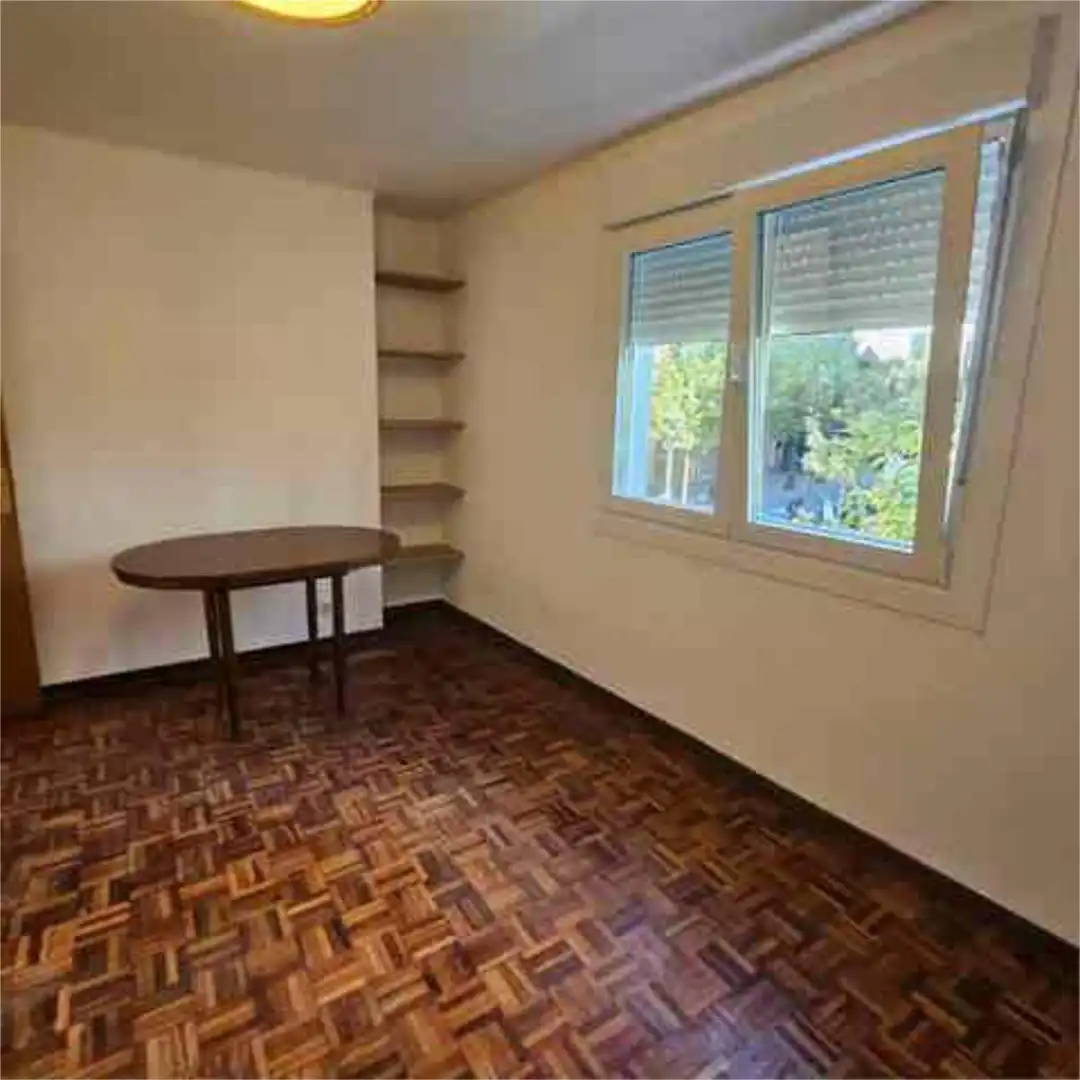 Flat for rent in Praza Independencia Bedroom of Flat for rent in Vigo with Storage room