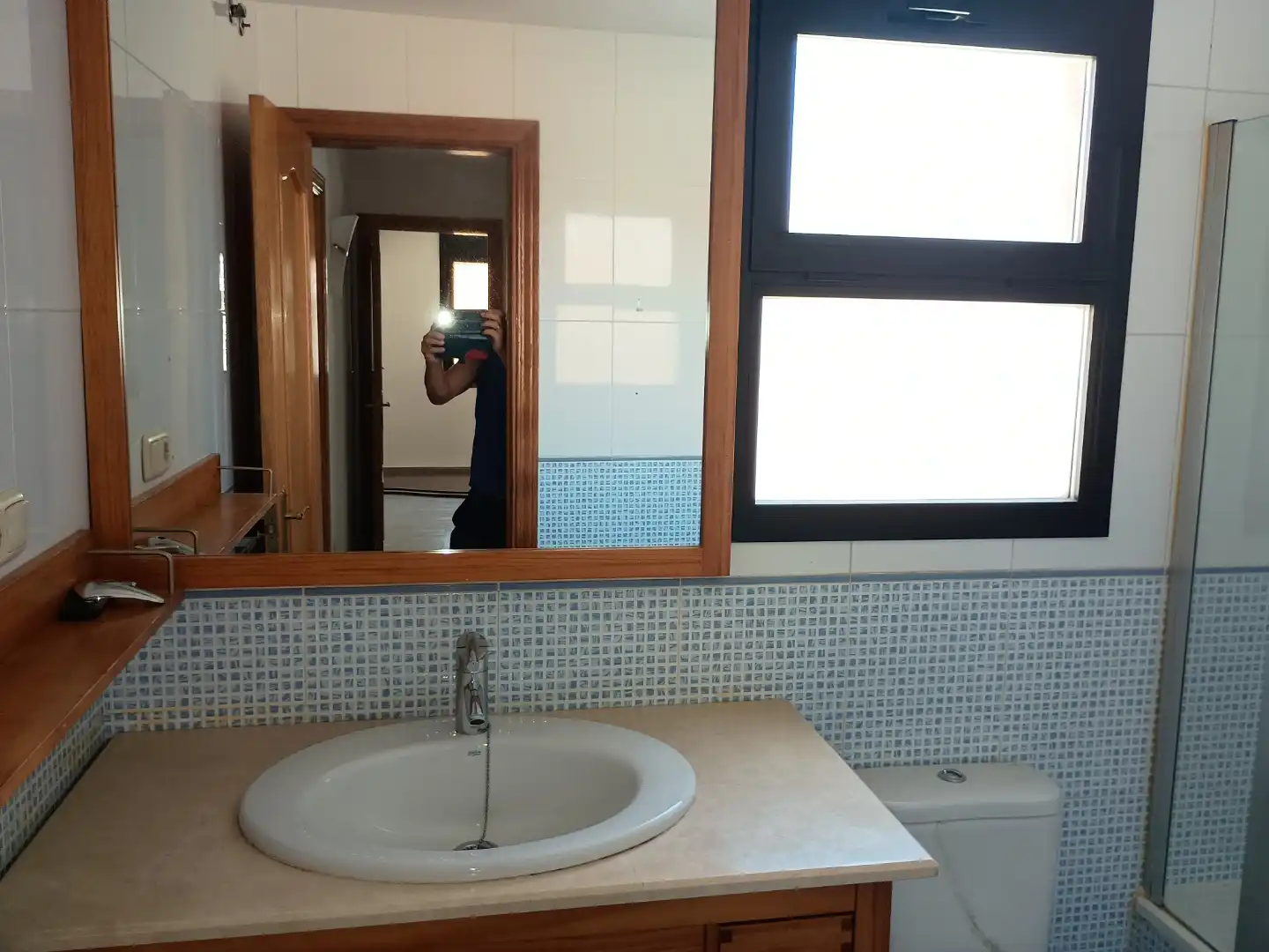 Casa adosada en venda a Calle Alfonso de la Torre Marín, 12, Churriana - El Pizarrillo - La Noria-Guadalsol Bany de Casa adosada en venda en Málaga Capital amb Aire condicionat, Terrassa i Balcó