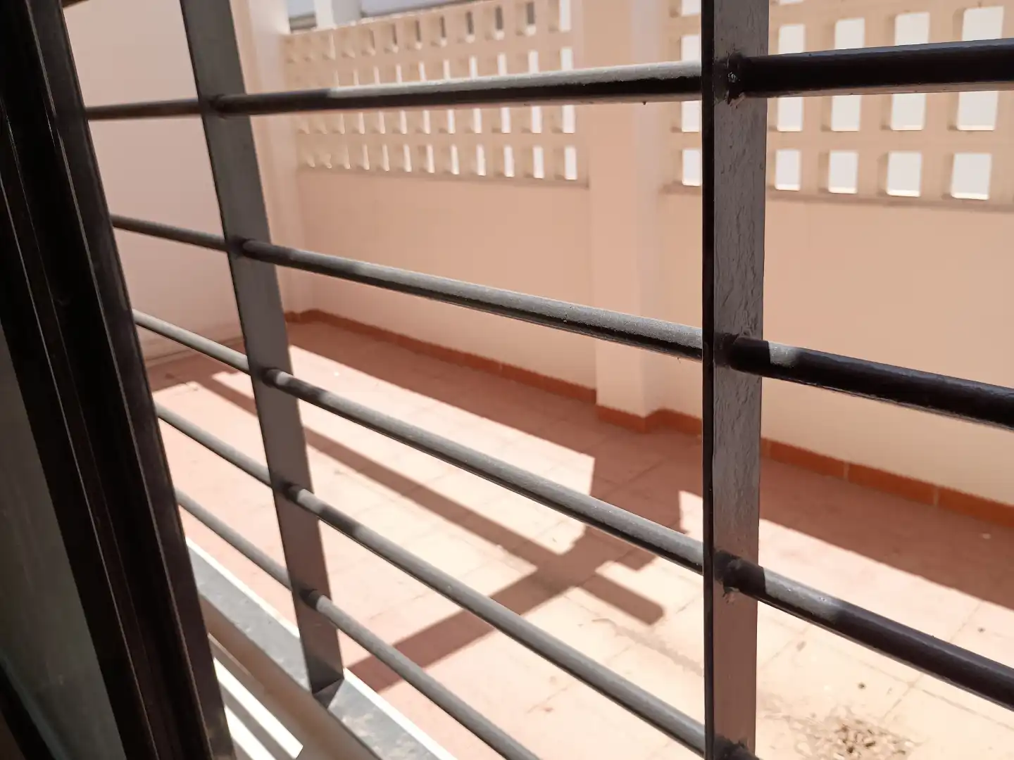 Casa adosada en venda a Calle Alfonso de la Torre Marín, 12, Churriana - El Pizarrillo - La Noria-Guadalsol Terrassa de Casa adosada en venda en Málaga Capital amb Aire condicionat, Terrassa i Balcó