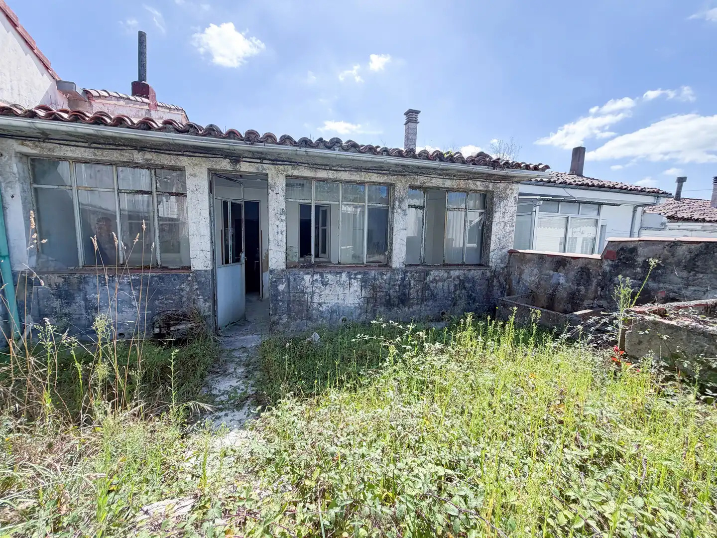 Casa adosada en venta en Camino de Severies, 21, Llanera Vista exterior de Casa adosada en venta en Llanera con Terraza