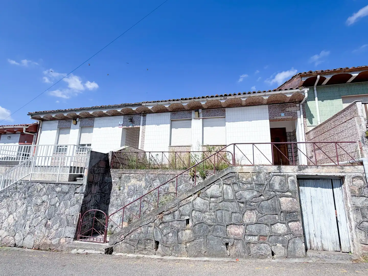 Casa adosada en venta en Camino de Severies, 21, Llanera Vista exterior de Casa adosada en venta en Llanera con Terraza