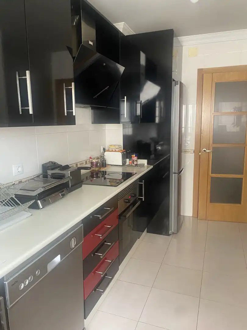 Room in Lugo, Lugo Kitchen of Flat for share in A Piriganlla - Albeiros - Garabolos