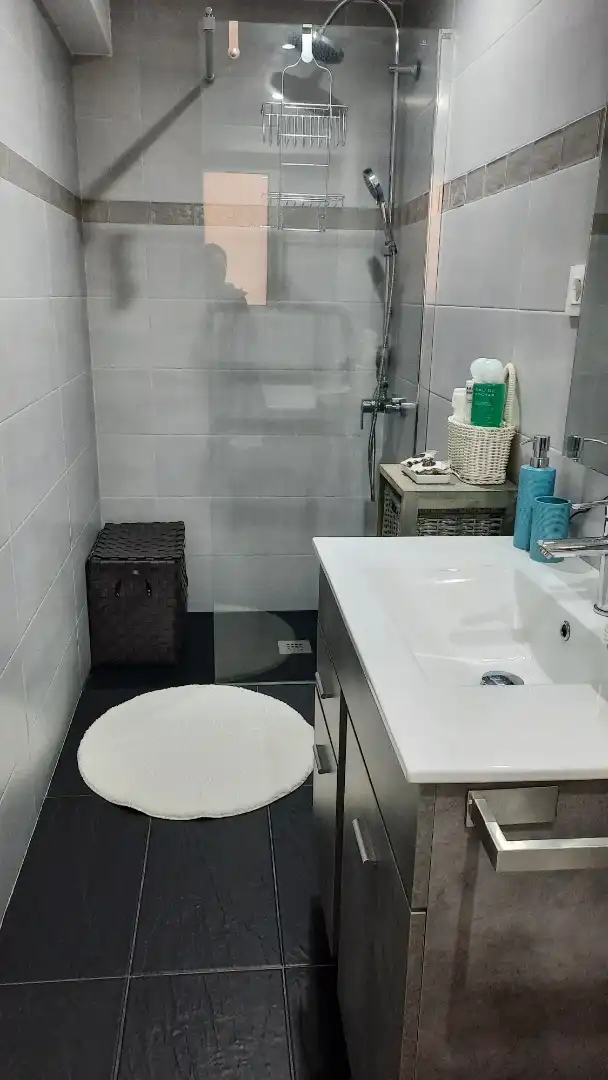 Room in Tavernes Blanques, Valencia Bathroom of Flat for share in Tavernes Blanques, Valencia