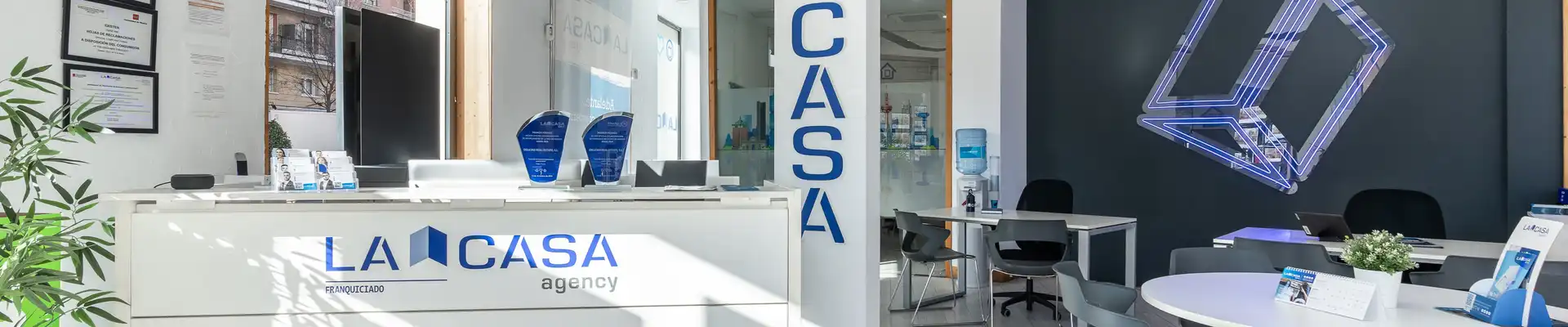 LA CASA AGENCY - DELICIAS