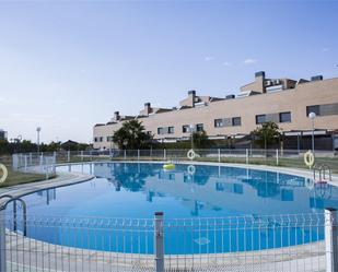 Piscina de Casa adosada en venda en Mérida amb Terrassa