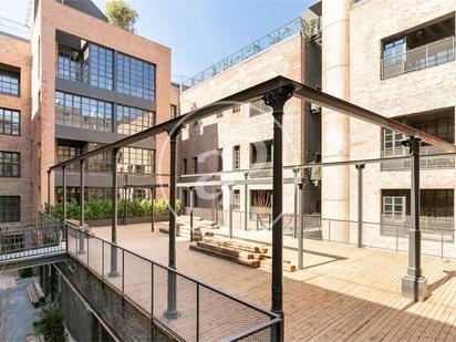 Exterior view of Loft for sale in  Barcelona Capital  with Private garden, Swimming Pool and Balcony