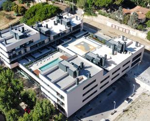 Vista exterior de Àtic en venda en Teià amb Aire condicionat, Terrassa i Balcó