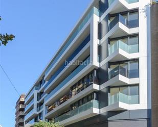 Exterior view of Attic for sale in Girona Capital  with Air Conditioner and Terrace