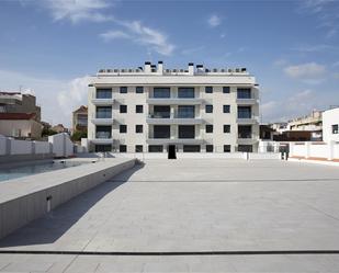 Vista exterior de Dúplex en venda en Mataró amb Aire condicionat i Terrassa