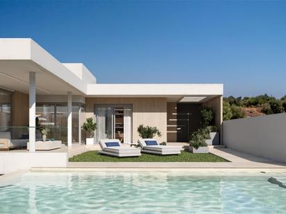 Vista exterior de Casa o xalet en venda en Estepona amb Terrassa i Piscina