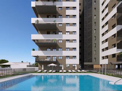 Swimming pool of Flat for sale in  Sevilla Capital  with Air Conditioner, Parquet flooring and Storage room