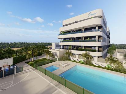 Piscina de Planta baixa en venda en Ciudad Real Capital amb Aire condicionat i Terrassa