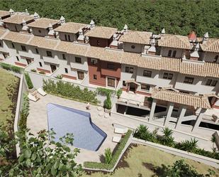 Vista exterior de Casa adosada en venda en Almuñécar amb Aire condicionat, Terrassa i Piscina