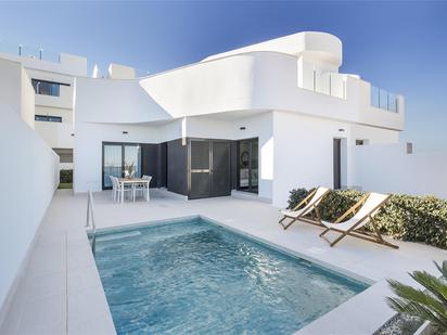 Exterior view of Single-family semi-detached for sale in Torrevieja  with Terrace and Swimming Pool