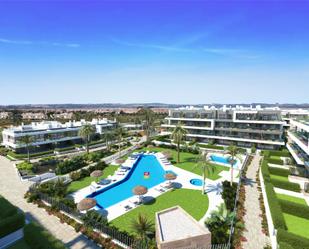 Vista exterior de Apartament en venda en Torrevieja amb Aire condicionat, Calefacció i Jardí privat