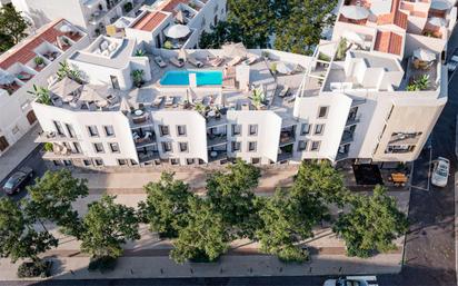 Vista exterior de Planta baixa en venda en Vilanova i la Geltrú amb Aire condicionat, Terrassa i Balcó