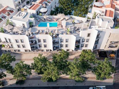 Vista exterior de Planta baixa en venda en Vilanova i la Geltrú amb Aire condicionat, Terrassa i Balcó