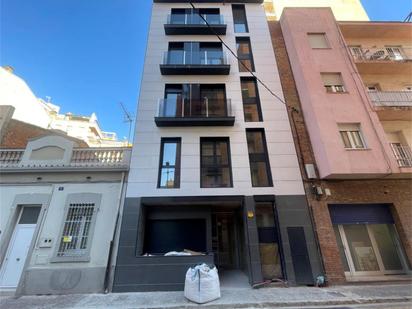 Exterior view of Flat for sale in Girona Capital  with Air Conditioner and Terrace