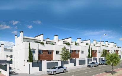 Exterior view of House or chalet for sale in Valdemoro  with Heating, Terrace and Community parking