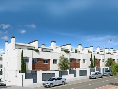 Exterior view of House or chalet for sale in Valdemoro  with Heating, Terrace and Community parking